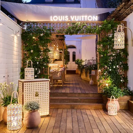 מלון White 1921 3*