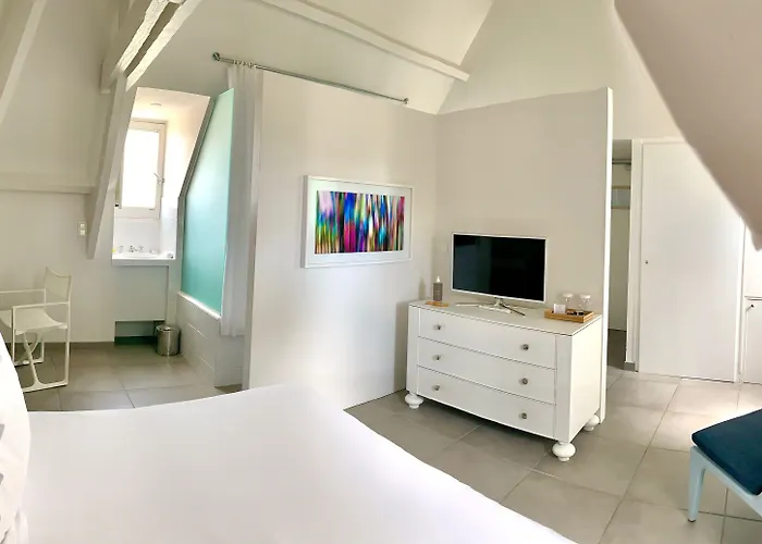 מלון White 1921 3*