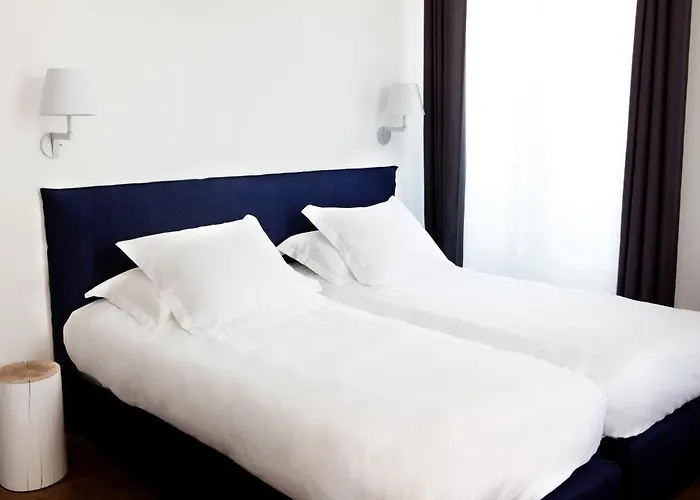 White 1921 סן טרופז