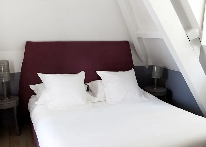 White 1921 סן טרופז