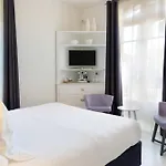 Hotel White 1921