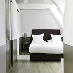 White 1921 Hotel Saint-Tropez