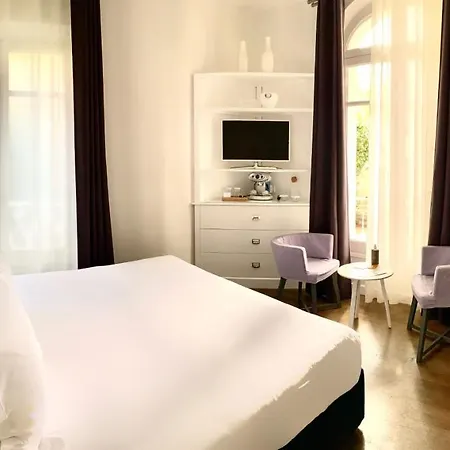 ホテル White 1921 サントロペ