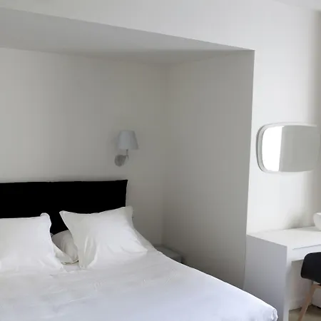 White 1921 3* سان تروبيه