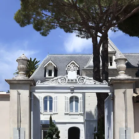 فندق White 1921 3*