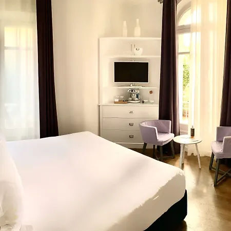 White 1921 ホテル サントロペ