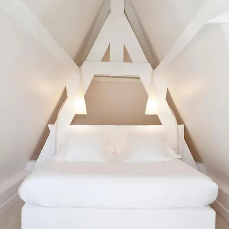 White 1921 ホテル サントロペ