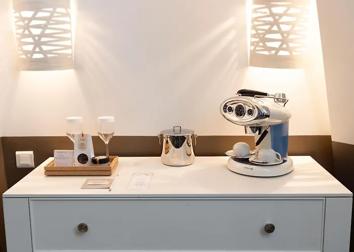 White 1921 Saint-Tropez